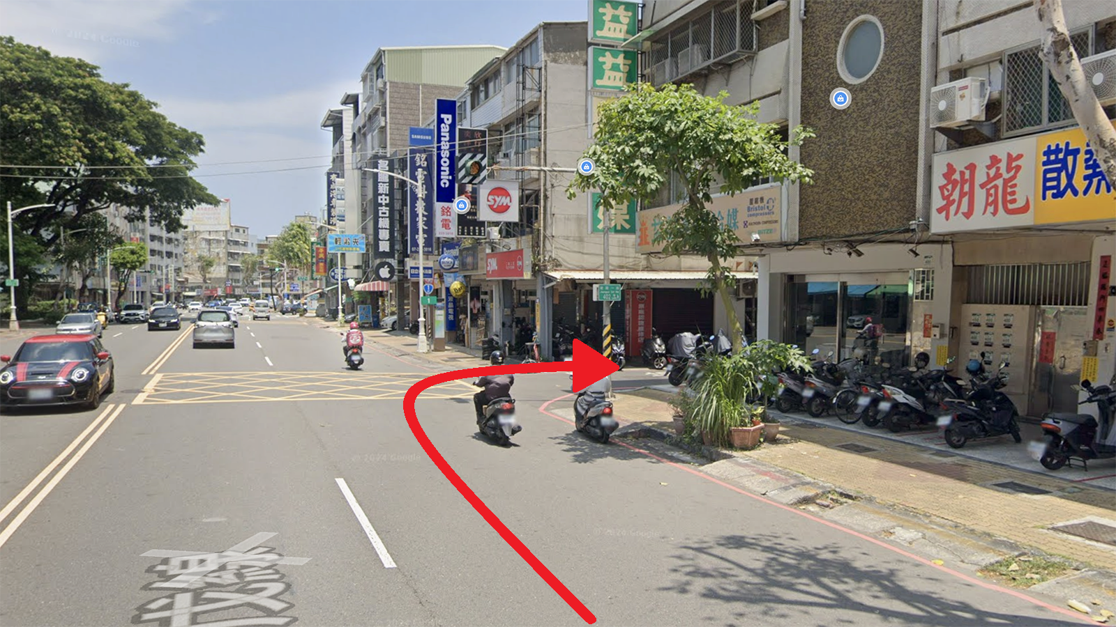 SYM機車行路口_MRT